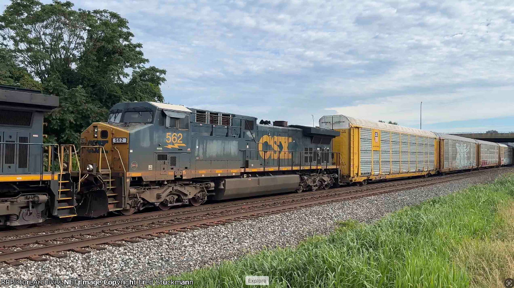 CSX 562